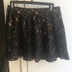 Lace floral Guess skirt